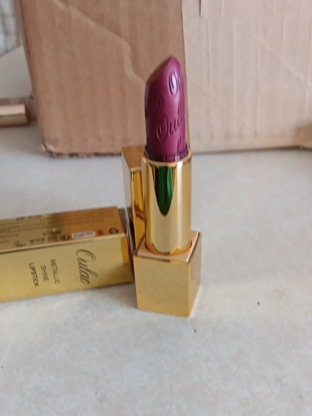 Oulac Metallic Shine Lipstick. Love Particle #03.